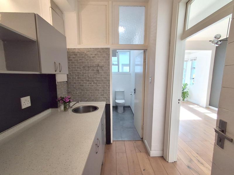 0 Bedroom Property for Sale in Sea Point Western Cape